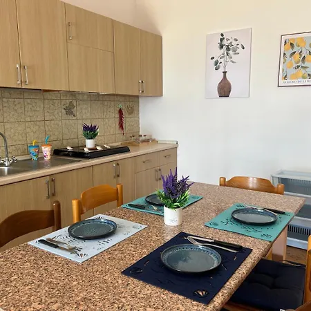 Frontemare Seaview - 60 M E T R I Dal Mare * Santa Maria (Vibo Valentia)