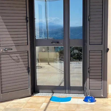 Frontemare Seaview - 60 M E T R I Dal Mare Santa Maria (Vibo Valentia)