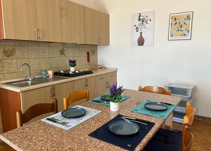 Frontemare Seaview - 60 M E T R I Dal Mare * Santa Maria